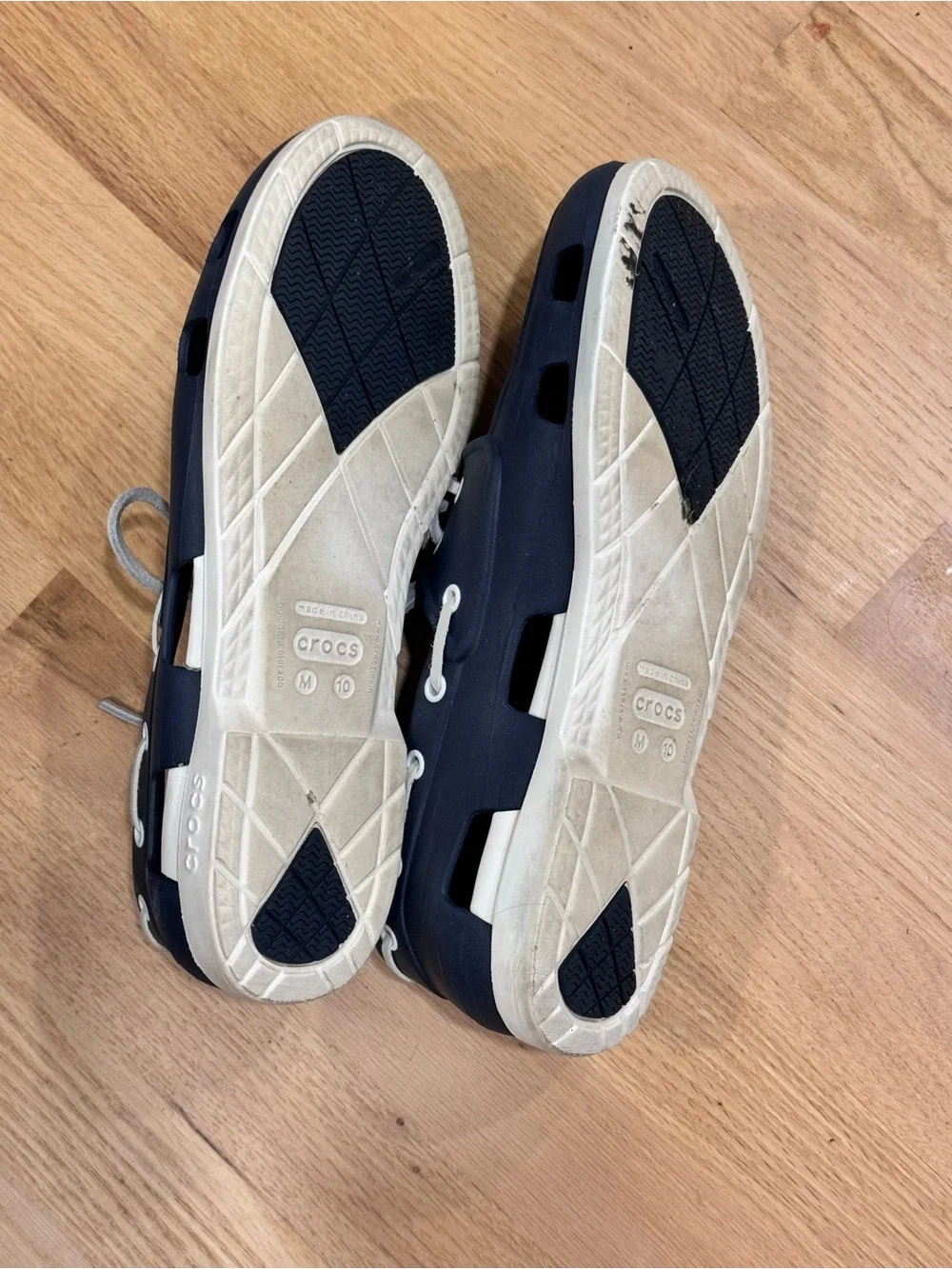 CROCS Men’s Navy and White Boat Shoe Size M10